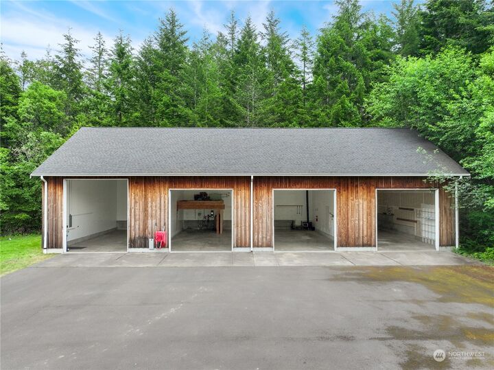 Property Photo:  8840 Hunter Point Road NW  WA 98502 