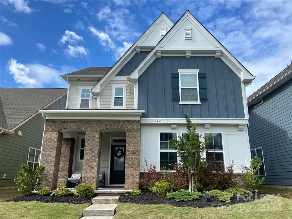 Property Photo: 6434 Raffia Road NC 28277