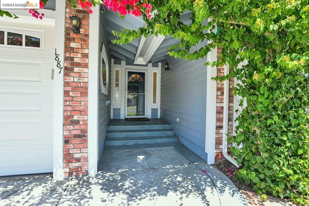 Property Photo:  1887 Dolphin Pl  CA 94505 