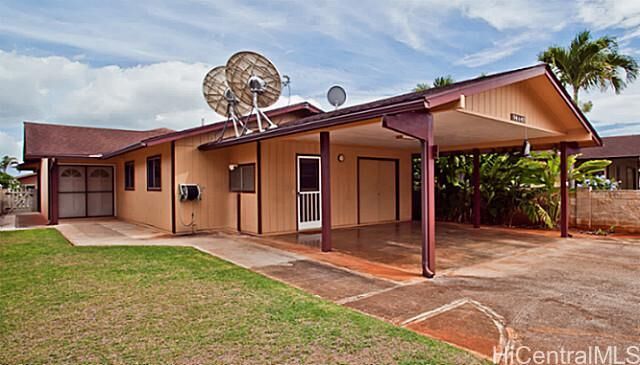 Property Photo:  94-642 Kaiewa Street  HI 96797 