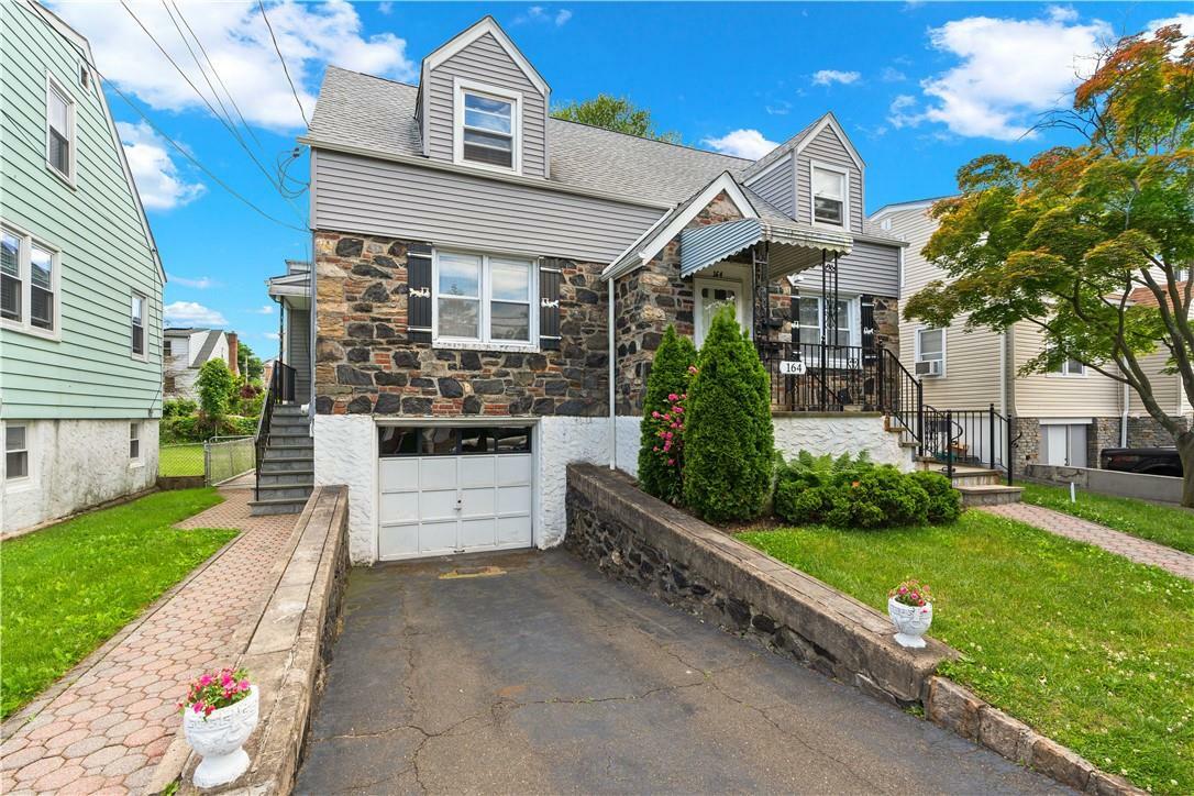 Property Photo:  164 Edgewood Avenue  NY 10704 