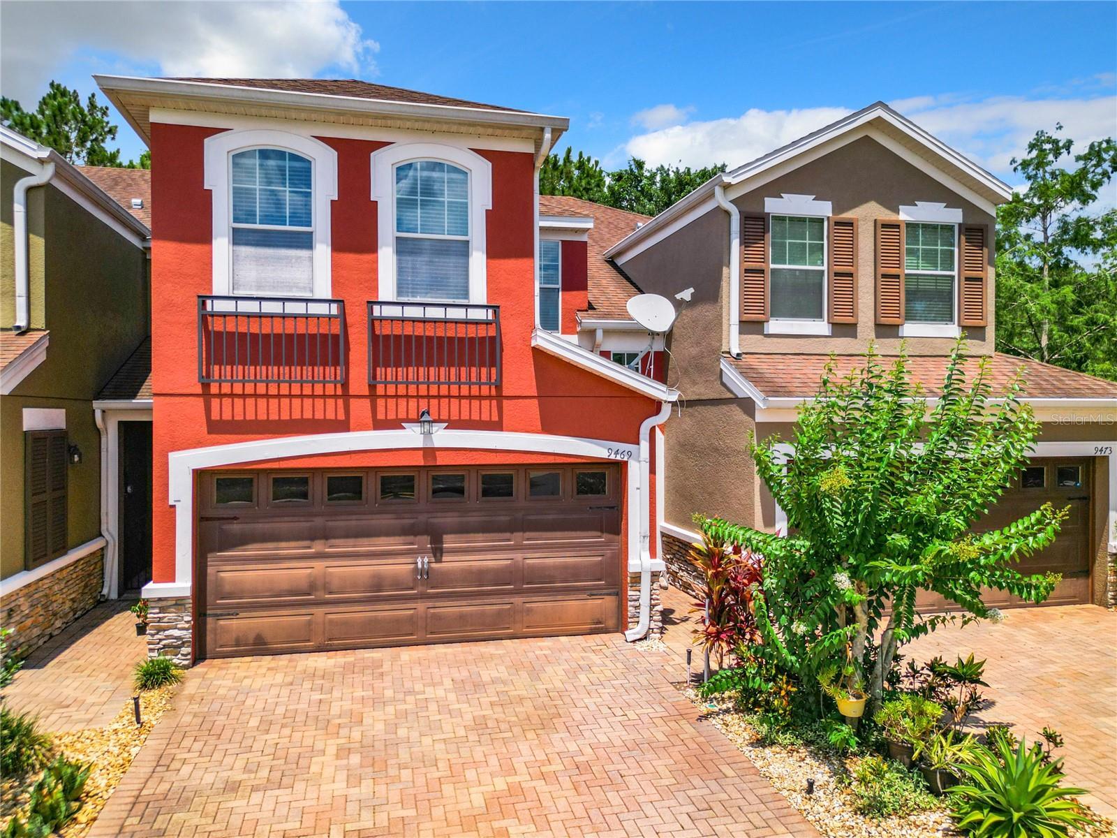 Property Photo: 9469 Tawnyberry Street FL 32832