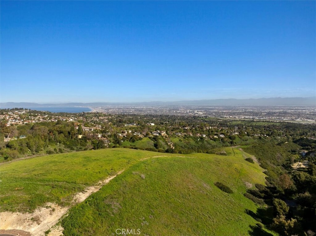 Property Photo:  1 Storm Hill Lane  CA 90274 