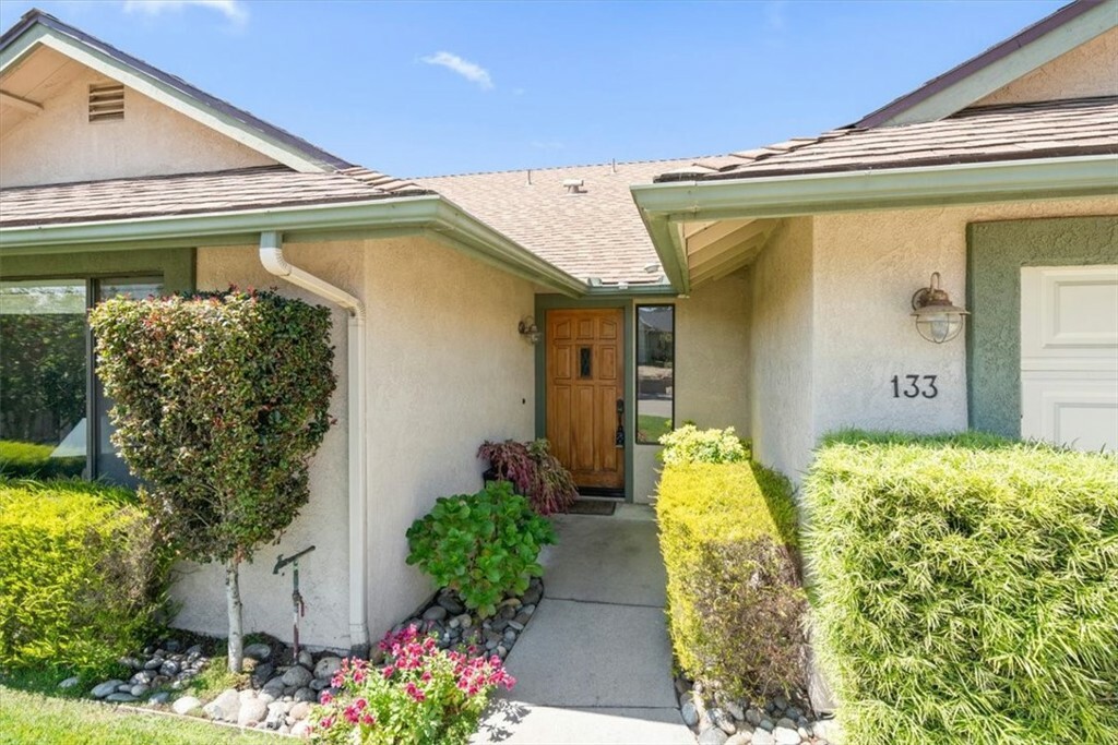 Property Photo:  133 Gardenia Way  CA 93444 