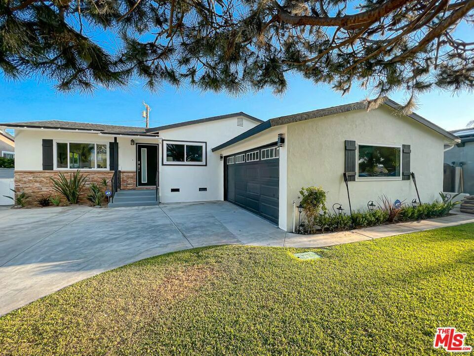 Property Photo:  591 Knowell Place  CA 92627 