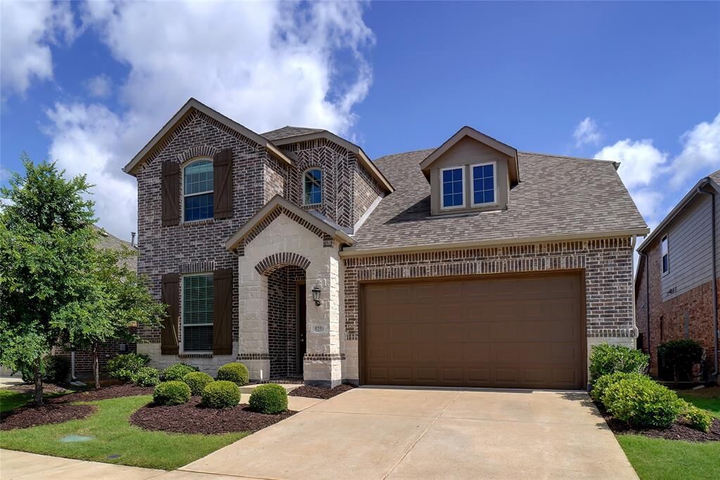 Property Photo: 525 Overton Avenue TX 75009