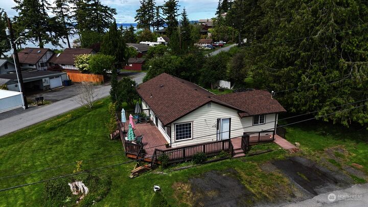 Property Photo:  4512 12th Avenue NW  WA 98271 