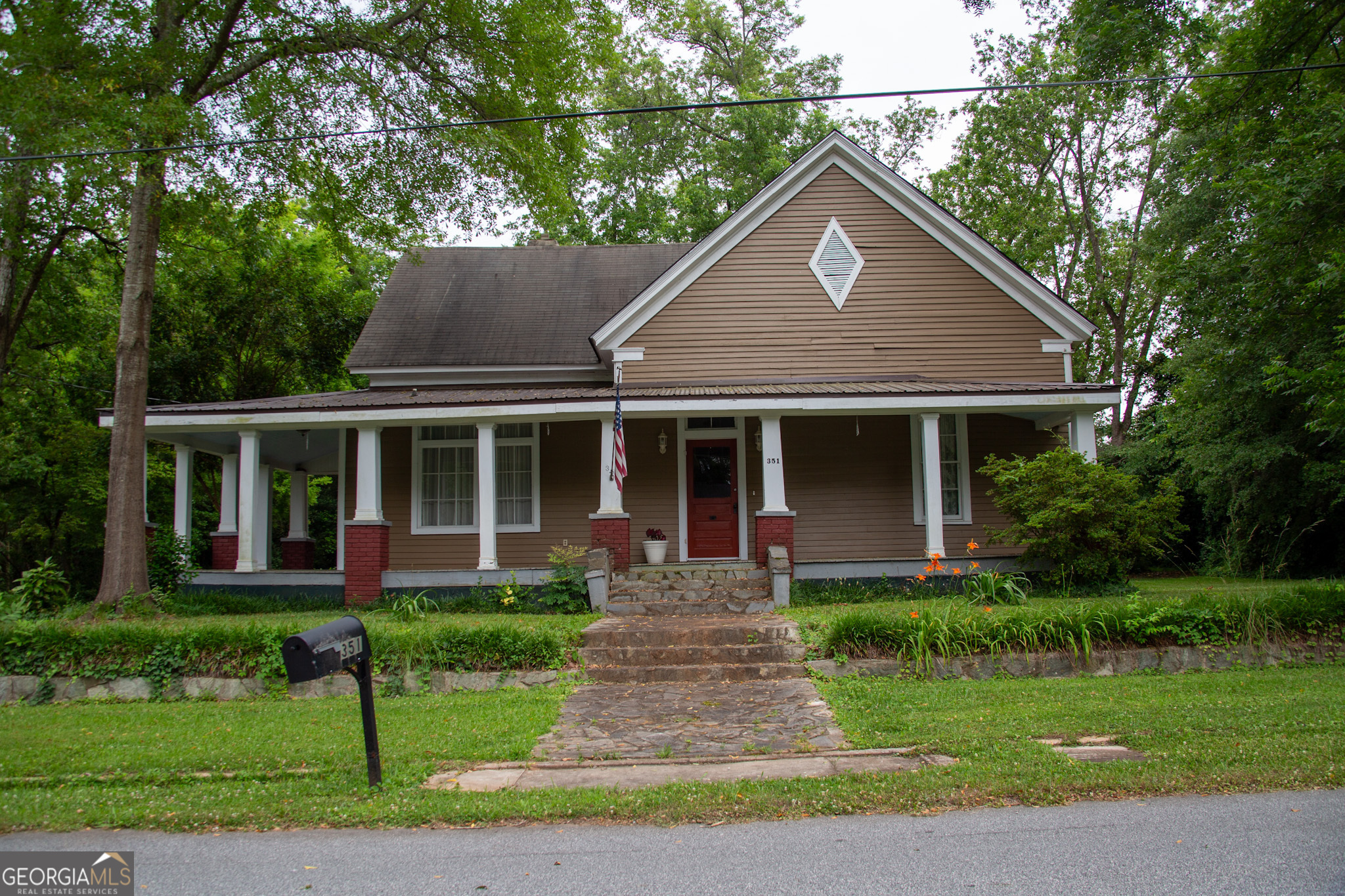 Property Photo:  351 West Avenue  GA 30233 