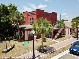 Property Photo:  2100 Lakeview Drive  FL 33870 