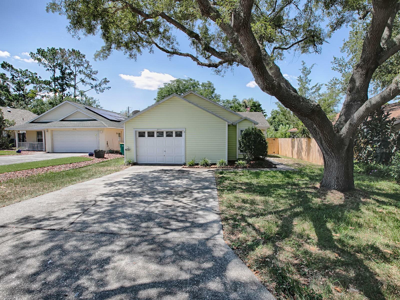 Property Photo:  2014 Donnelly Place  FL 32757 