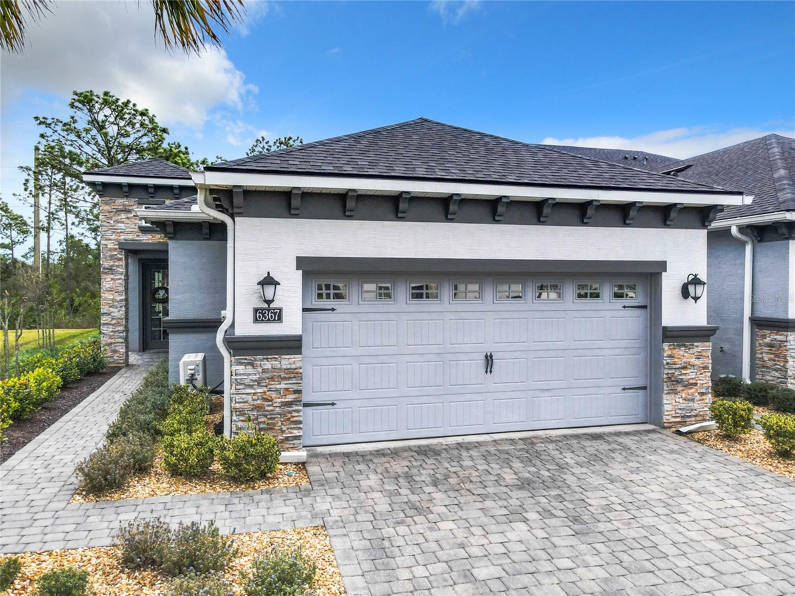 Property Photo:  6367 Hanfield Drive  FL 32128 