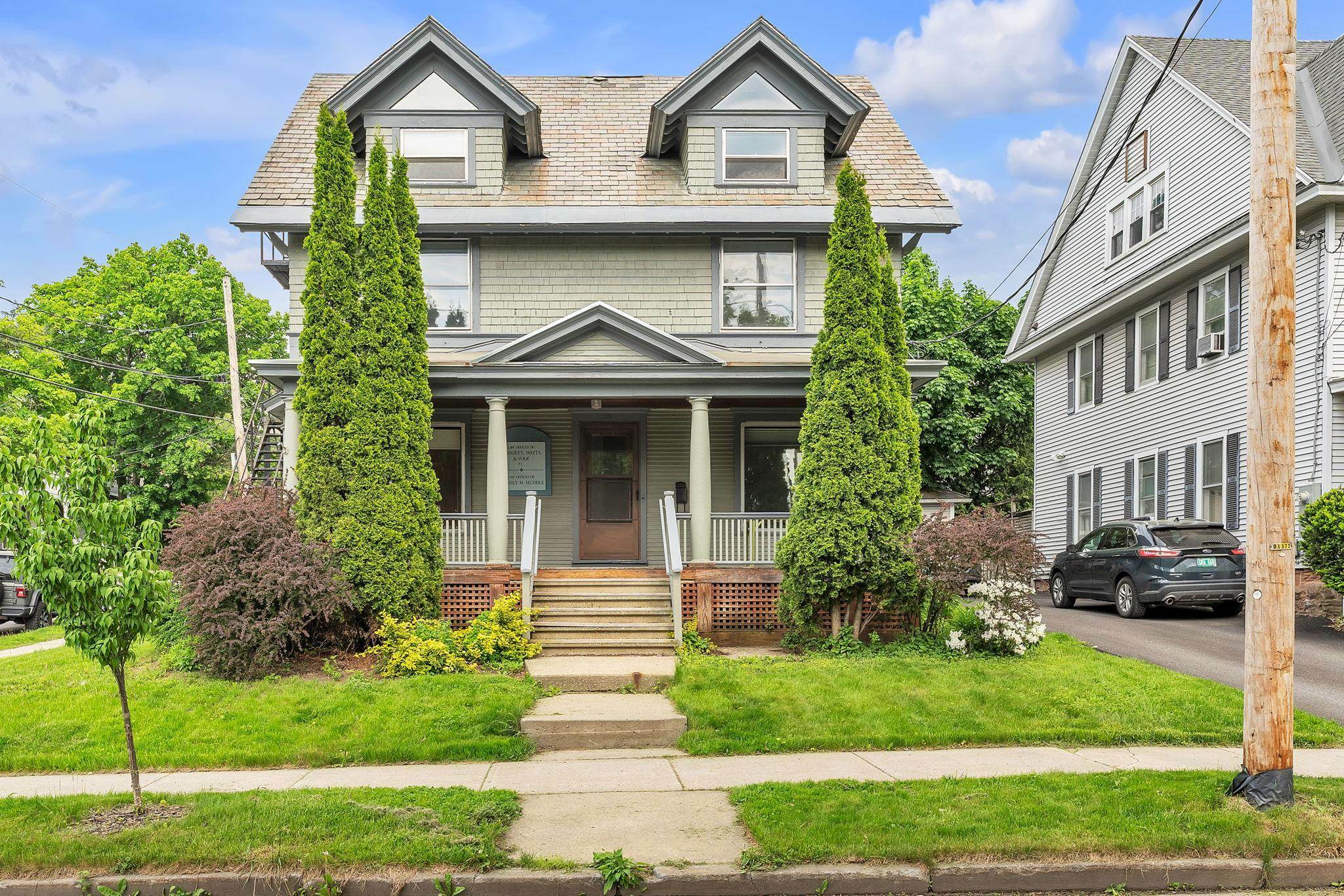 Property Photo:  72 Hungerford Terrace  VT 05401 