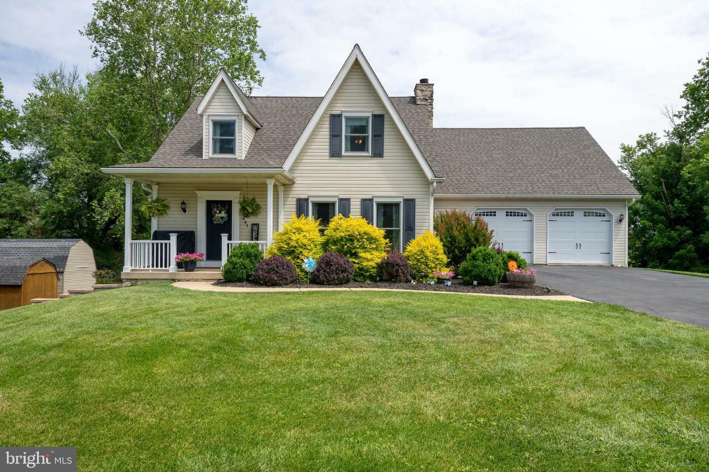 Property Photo:  1841 Shelley Road  PA 17602 