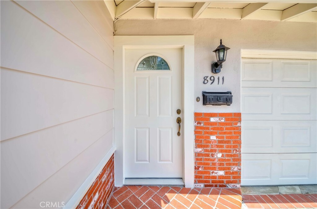 Property Photo:  8911 Riderwood Drive  CA 91040 