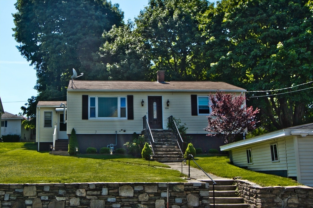 Property Photo: 120 Orient St MA 01604