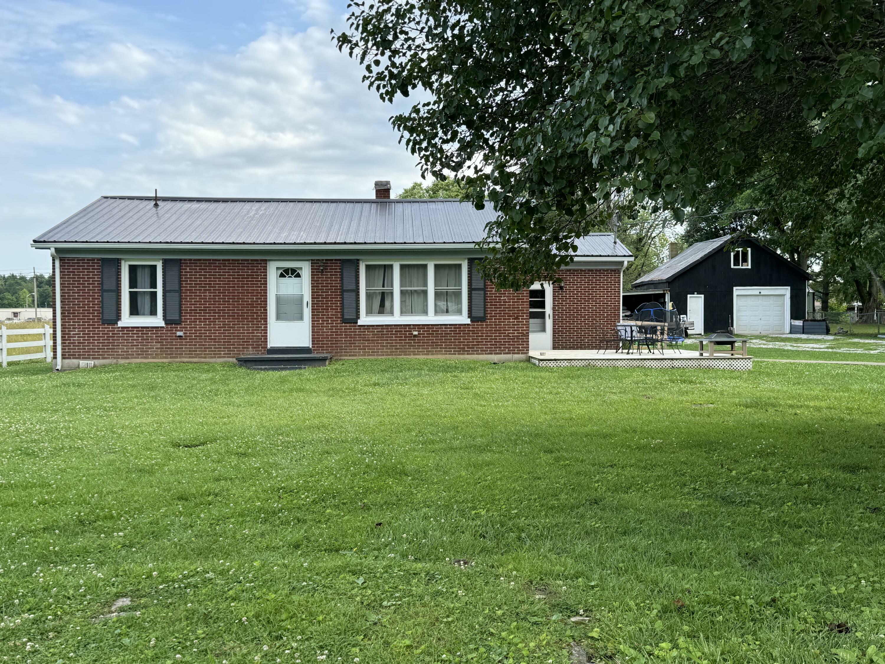 Property Photo:  107 Betsy Drive  KY 40475 