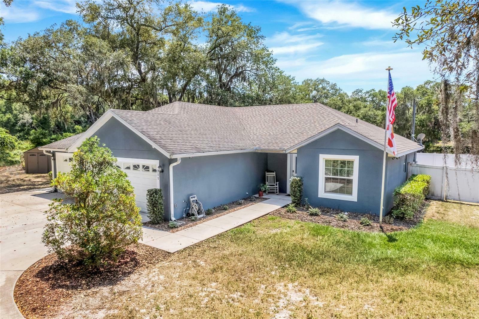 Property Photo:  311 Madison Street  FL 34715 