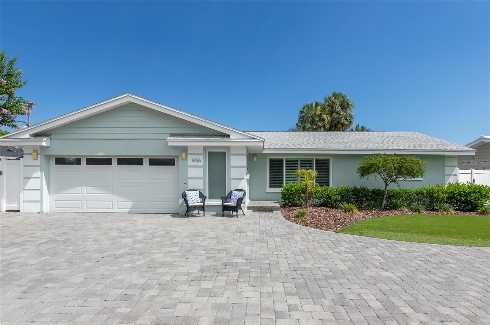 Property Photo: 1456 40th Avenue NE FL 33703