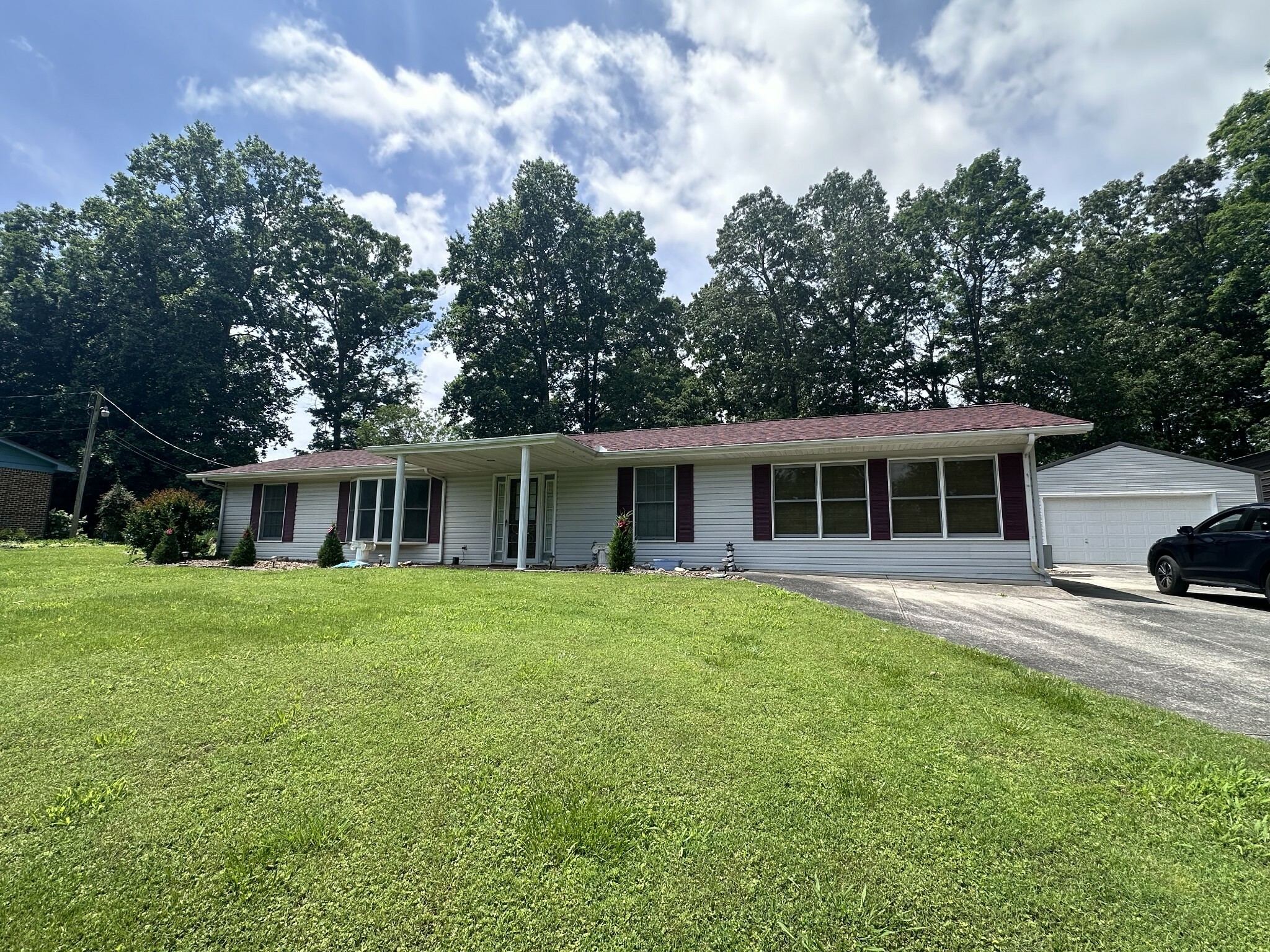 126 Trotters Cir  Estill Springs TN 37330 photo