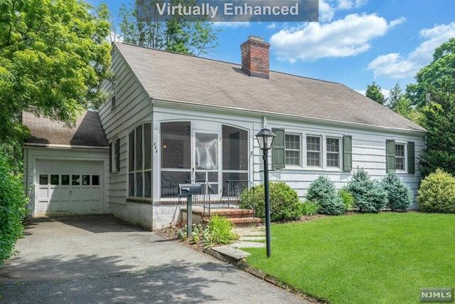 Property Photo:  586 Overlook Drive  NJ 07481 