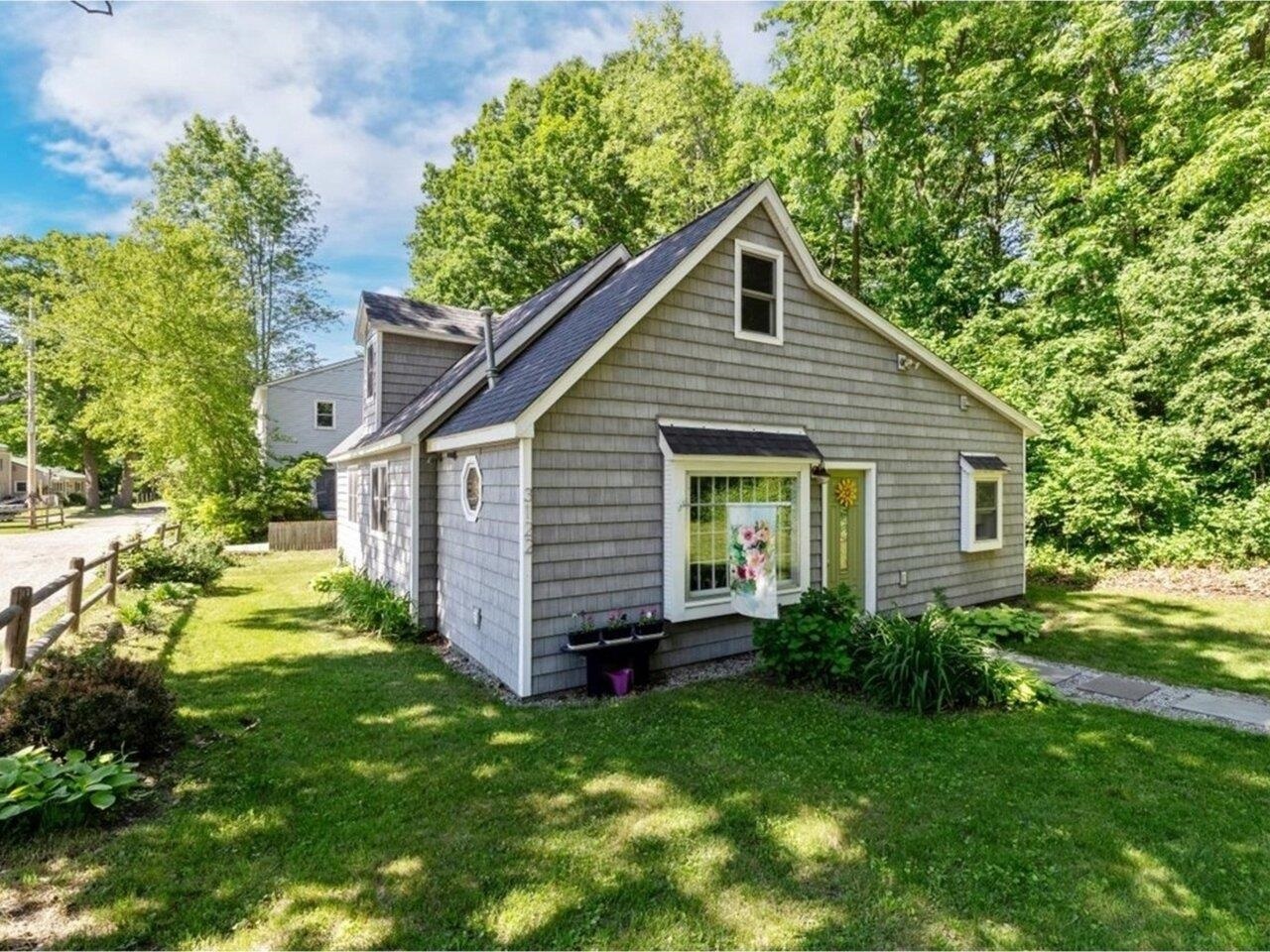 Property Photo:  3122 North Avenue  VT 05408 