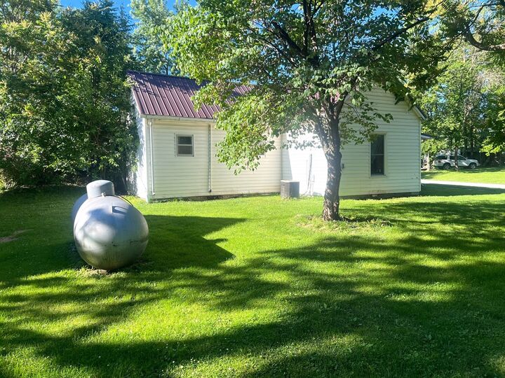 Property Photo:  210 S 2nd Street  MO 64630 