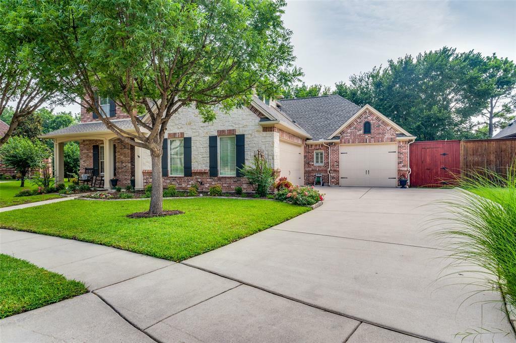 Property Photo: 2617 Woodson Circle TX 76021