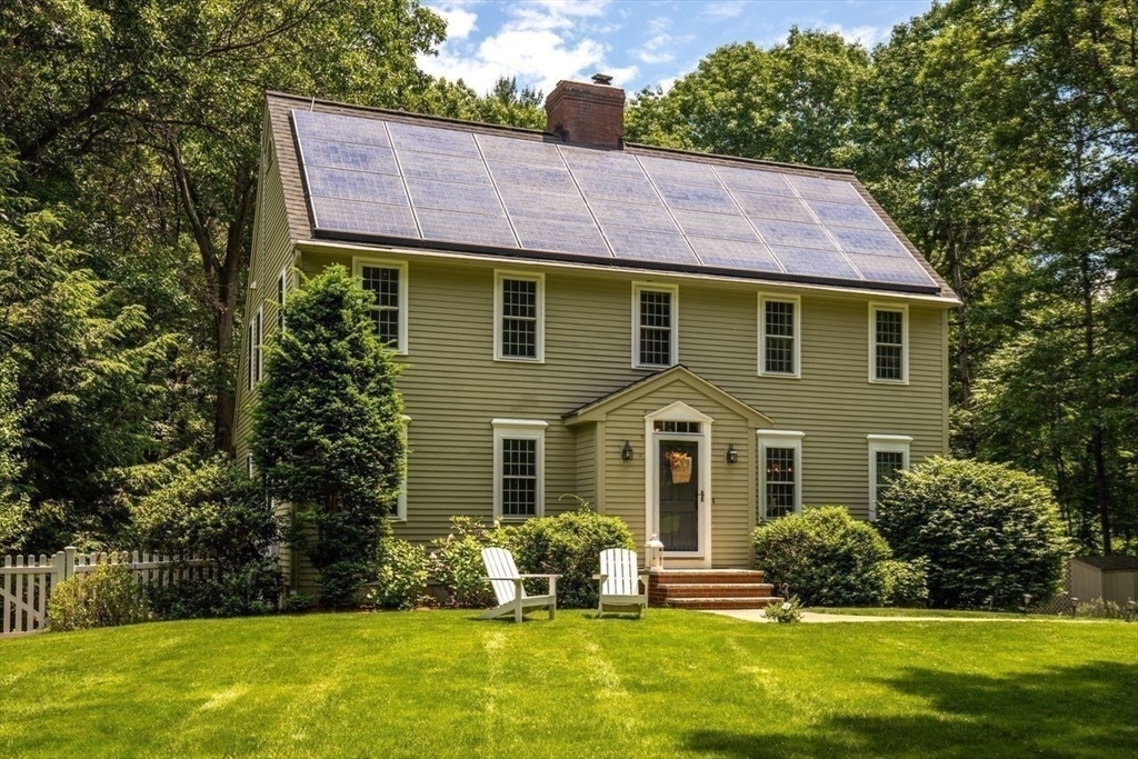 Property Photo: 5 Shannon Cir MA 01886