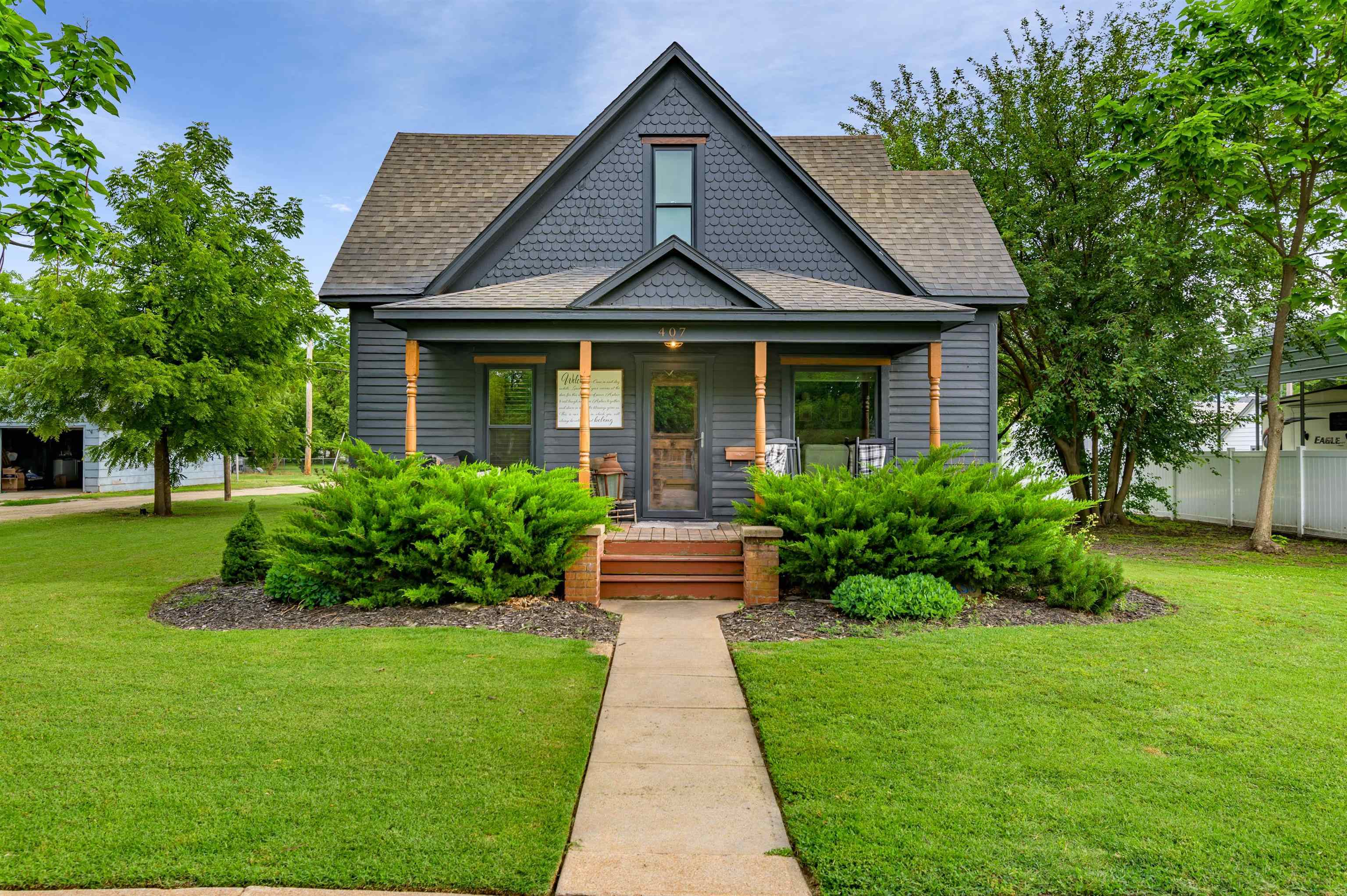 Property Photo:  407 E Main St  KS 67579-2140 