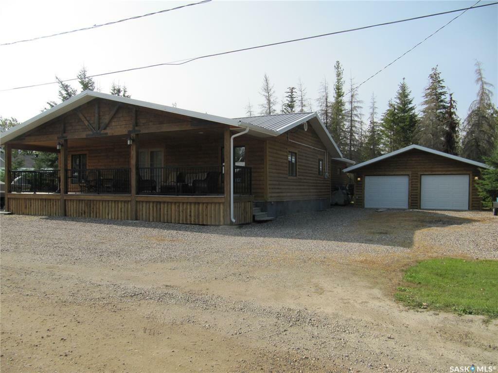 Property Photo:  322 Pine Crescent  SK S0M 1J0 