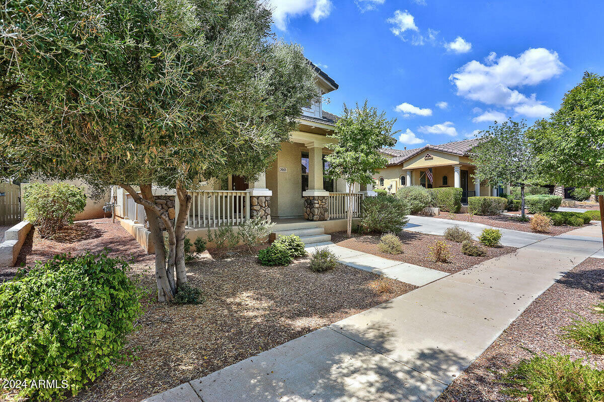 Property Photo:  3943 N Founder Circle  AZ 85396 