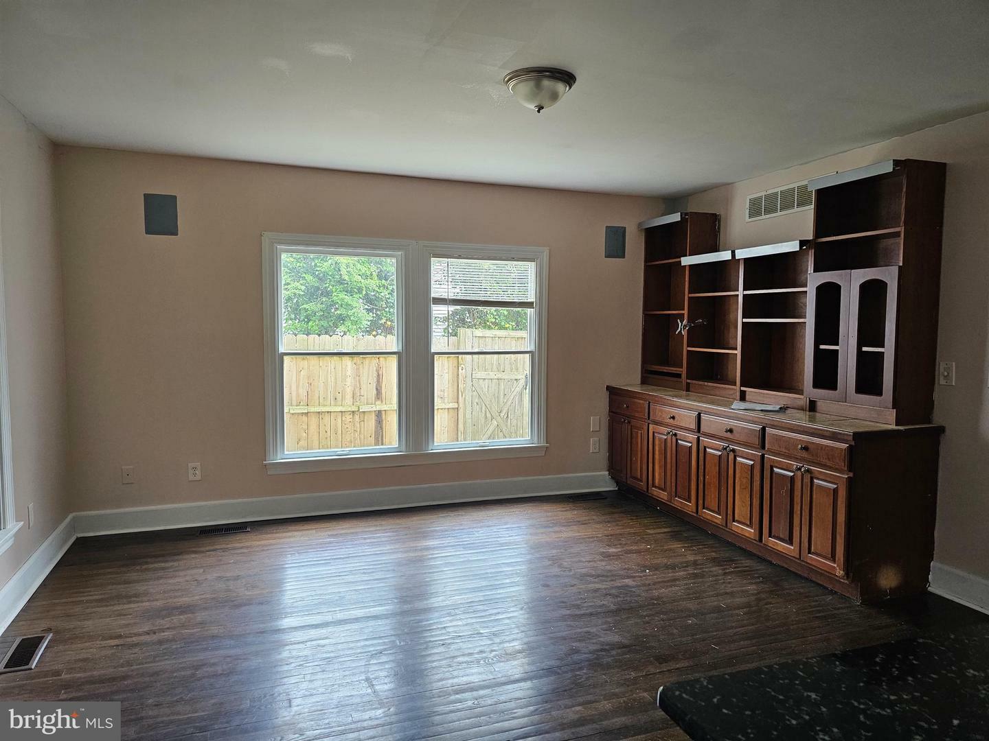 Property Photo:  11 Hendrickson Road  NJ 08648 