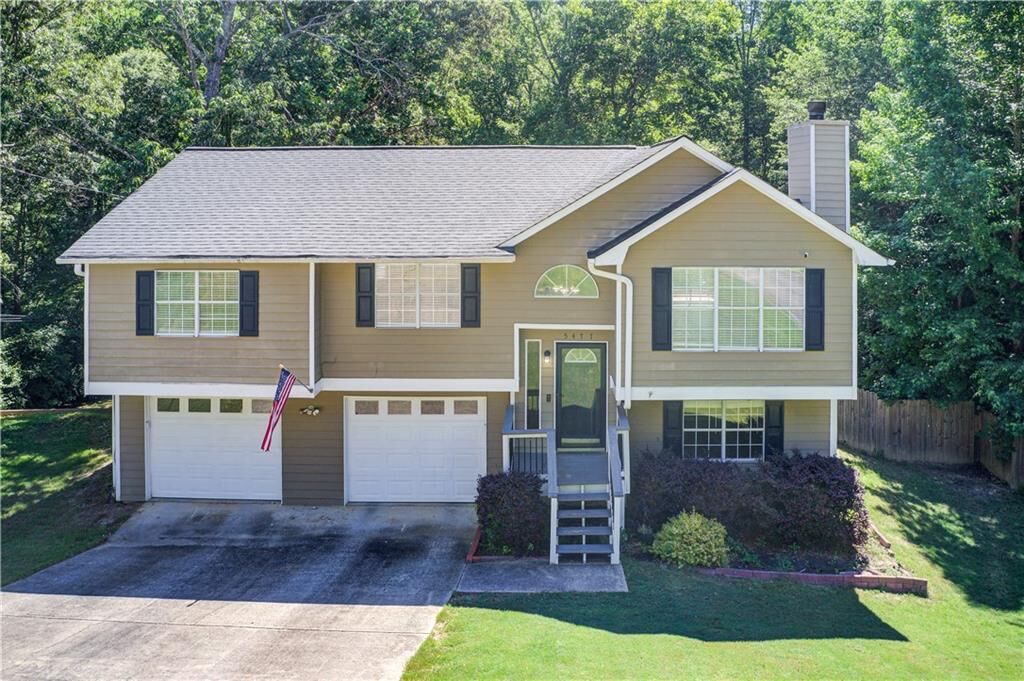 Property Photo: 5477 Riverside Drive GA 30518