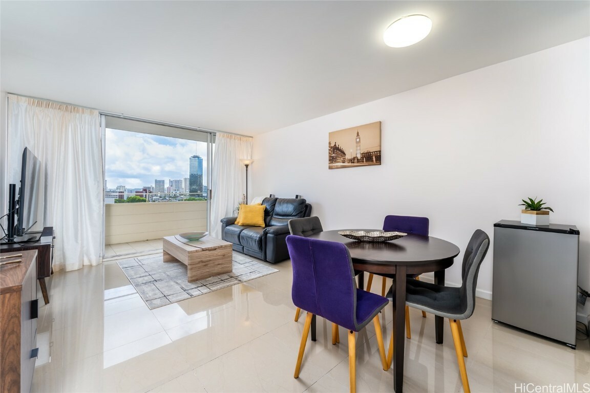 Property Photo: 780 Amana Street 908 HI 96814
