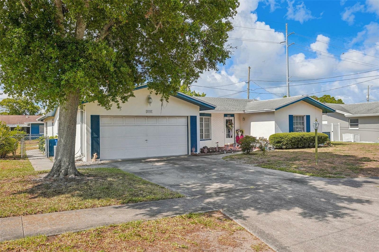 Property Photo:  1727 Ashton Abbey Road  FL 33755 