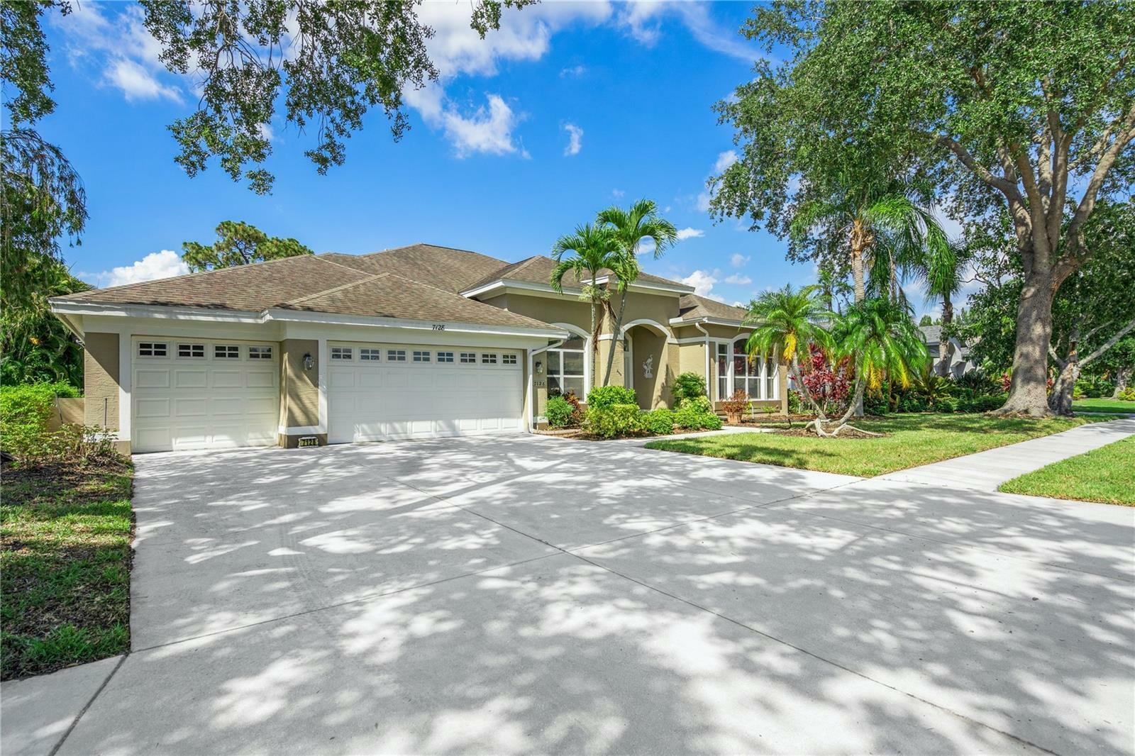 Property Photo: 7128 Dornough Lane FL 34202