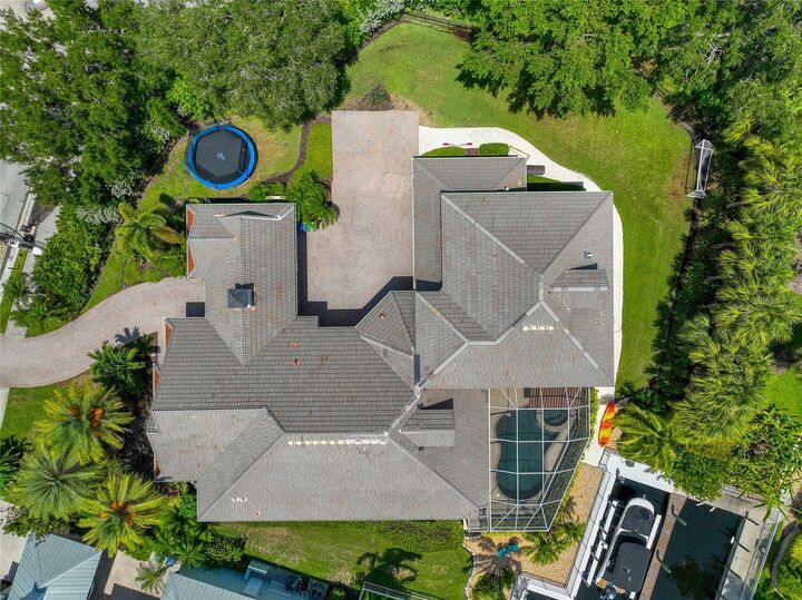 Property Photo:  4782 Mainsail Drive  FL 34208 