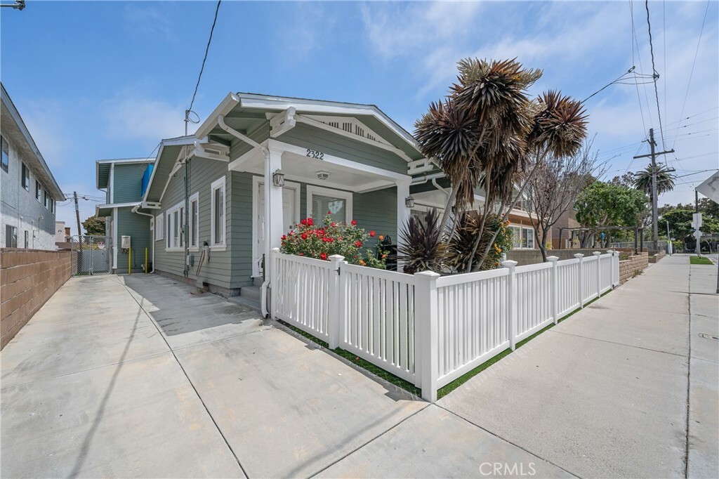 Property Photo:  2322 S Grand Avenue  CA 90731 