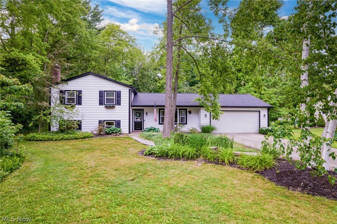 Property Photo: 10803 Tanglewood Trail OH 44077