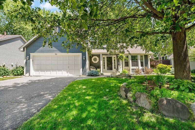 Property Photo:  96 Castle Ridge Court  MN 55317 