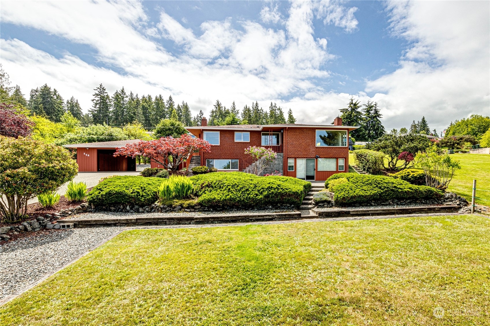 Property Photo:  550 E Whidby Avenue  WA 98362 