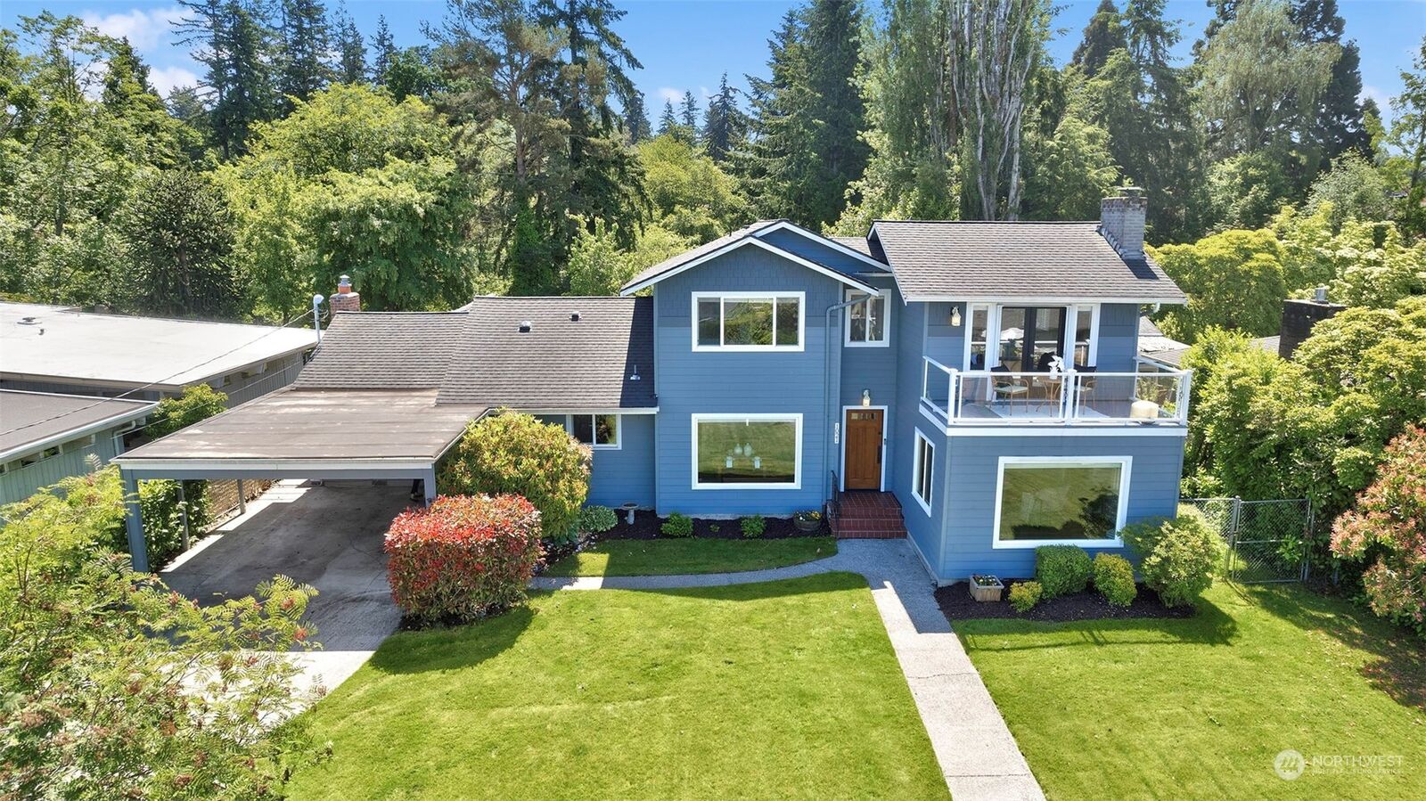 4 bed Everett home for sale 1021 Crown Drive, Everett, WA 98203