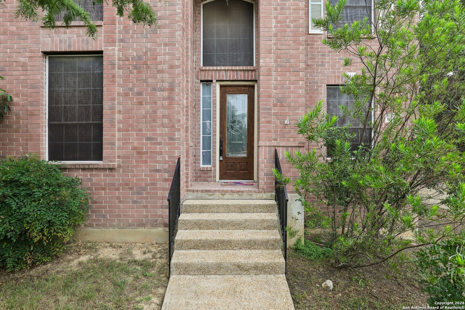 Property Photo:  18110 Cougar Blf  TX 78258 