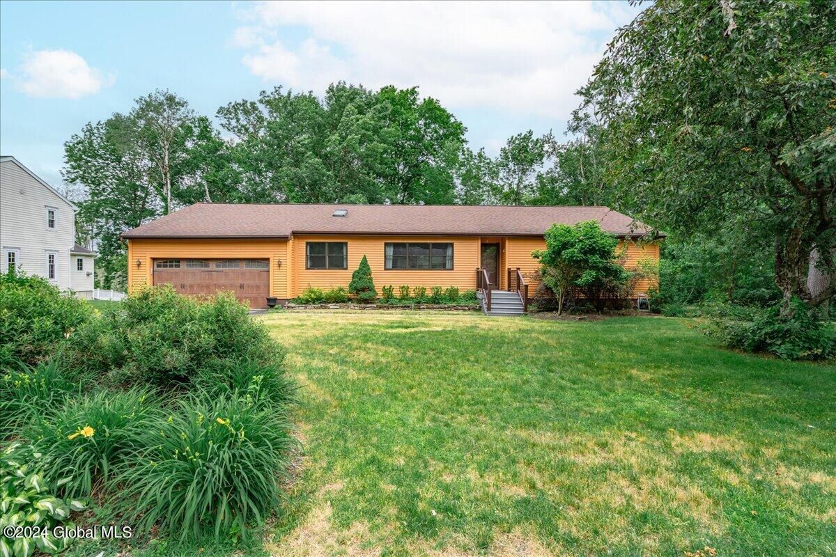 Property Photo:  17 Conver Drive  NY 12866 