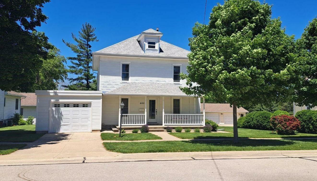 Property Photo:  600 SW 1st Avenue  IA 50676 