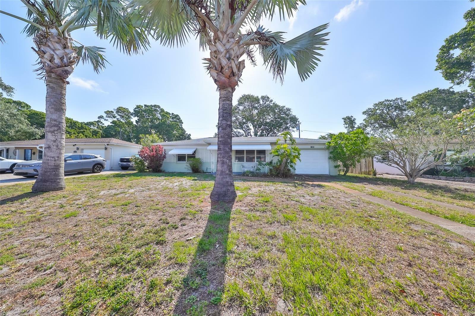 Property Photo:  4989 99th Street N  FL 33708 