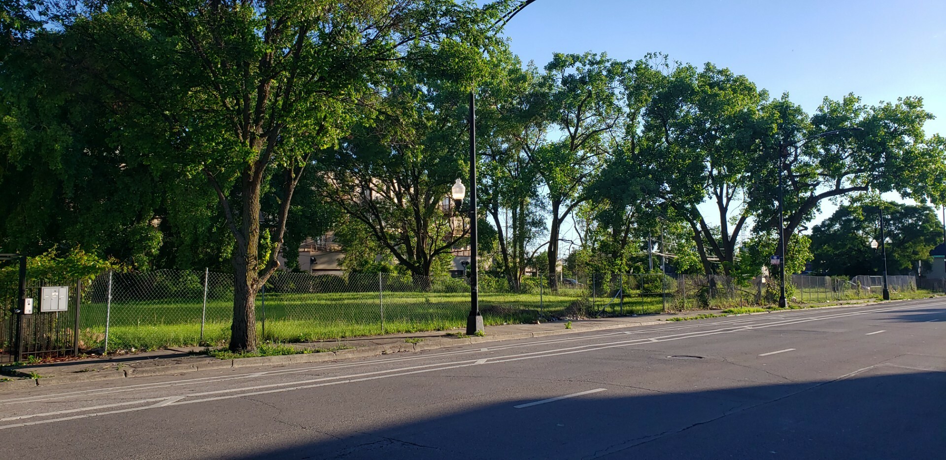 Property Photo:  2433-2437 And 2341-2447 W Warren Boulevard  IL 60612 