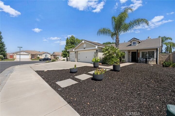 Property Photo:  31648 Alder Court  CA 92596 