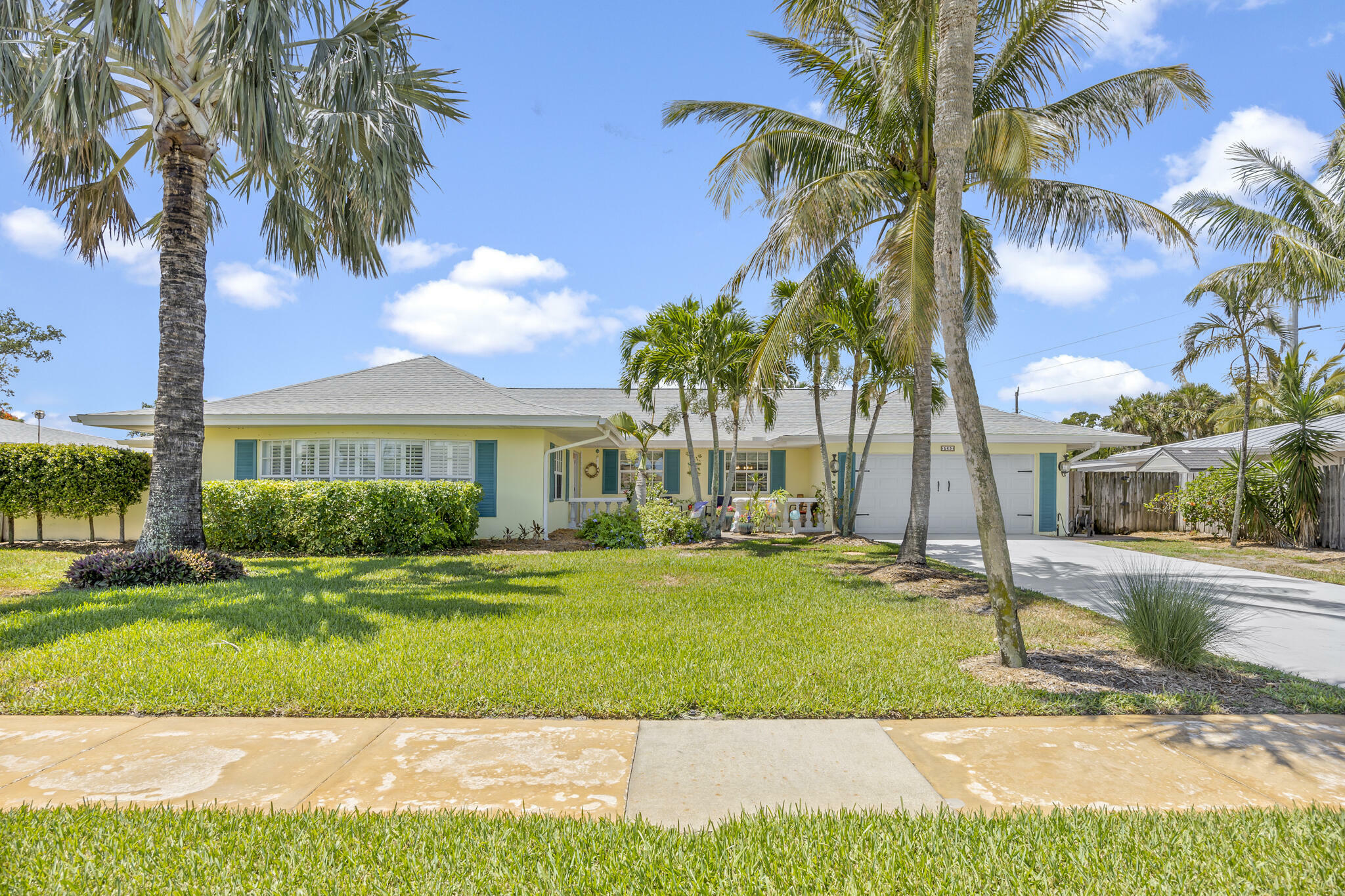 Property Photo:  569 Franklyn Avenue  FL 32903 