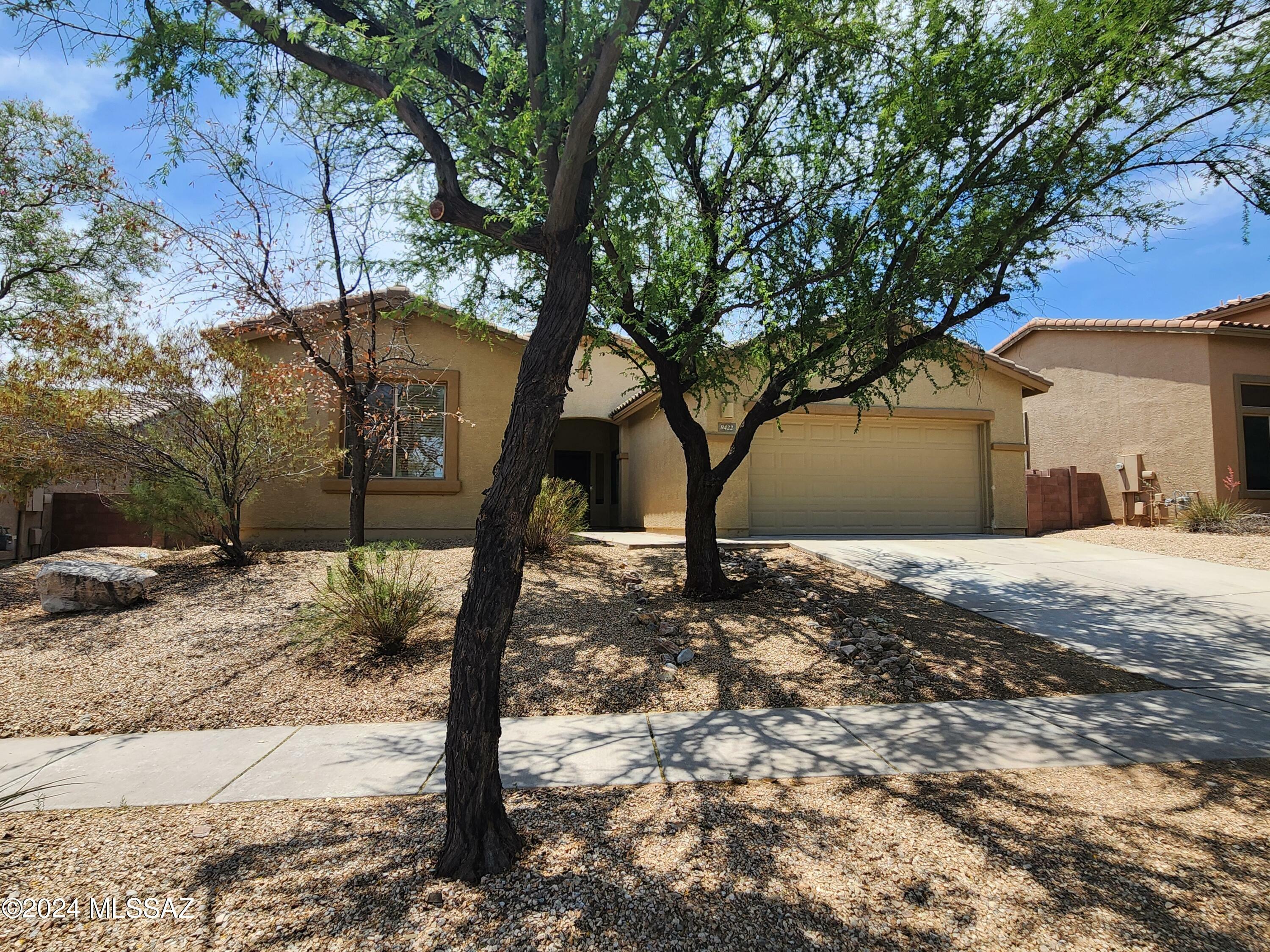 Property Photo:  9422 E Indigo Mountain Way  AZ 85641 